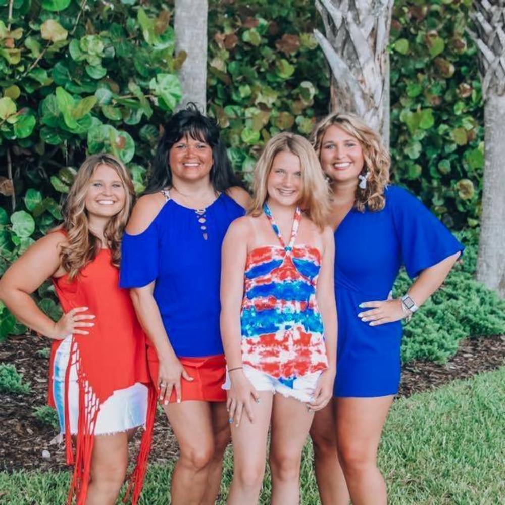 Meet your Posher, Gina